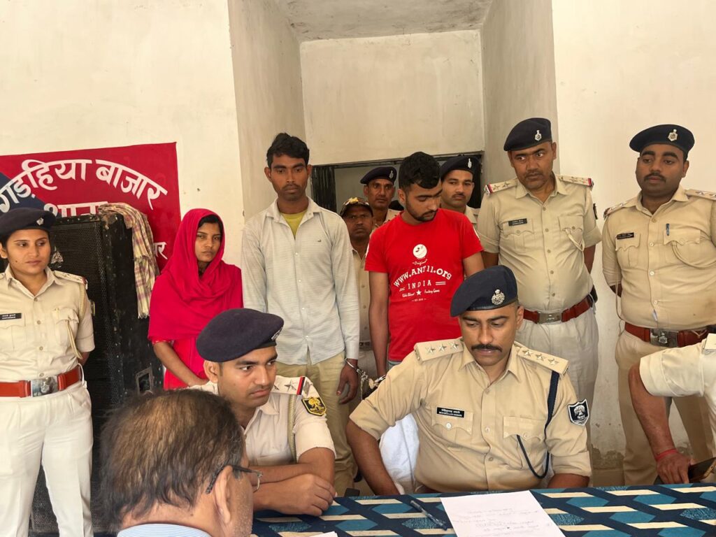 पुलिस हिरासत में आरोपित पत्नी व हत्यारा