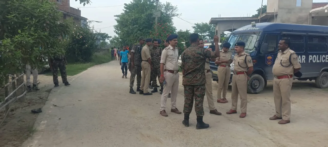 जिहुली गांव में पुलिस कैंप